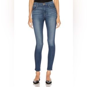 FRAME denim Le High Skinny Jeans in Color Cobain, Size 26